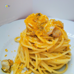 Spaghetti con bottarga di muggine e vongole