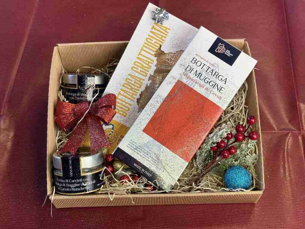 Prodotti tipici sardi premiati - Bottarga, formaggi e specialità locali